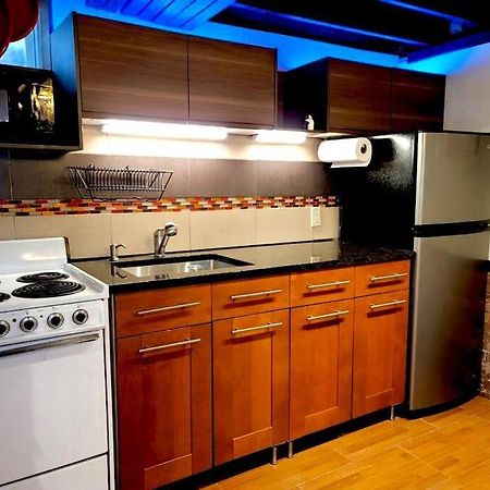 Live In This Iconic East Side Lower Level Unit プロビデンス エクステリア 写真