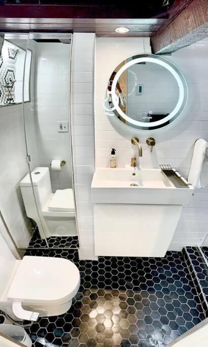 Live In This Iconic East Side Lower Level Unit プロビデンス エクステリア 写真